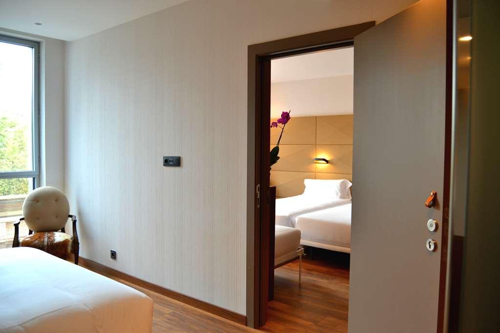 Hotel Sb Glow Барселона Номер фото