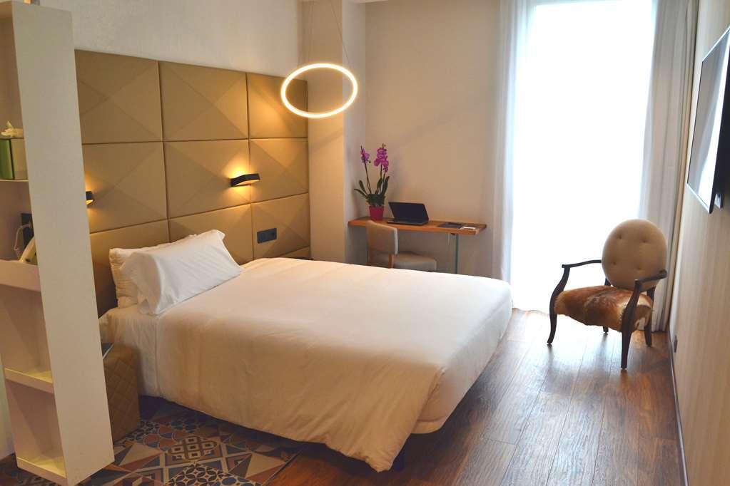 Hotel Sb Glow Барселона Номер фото